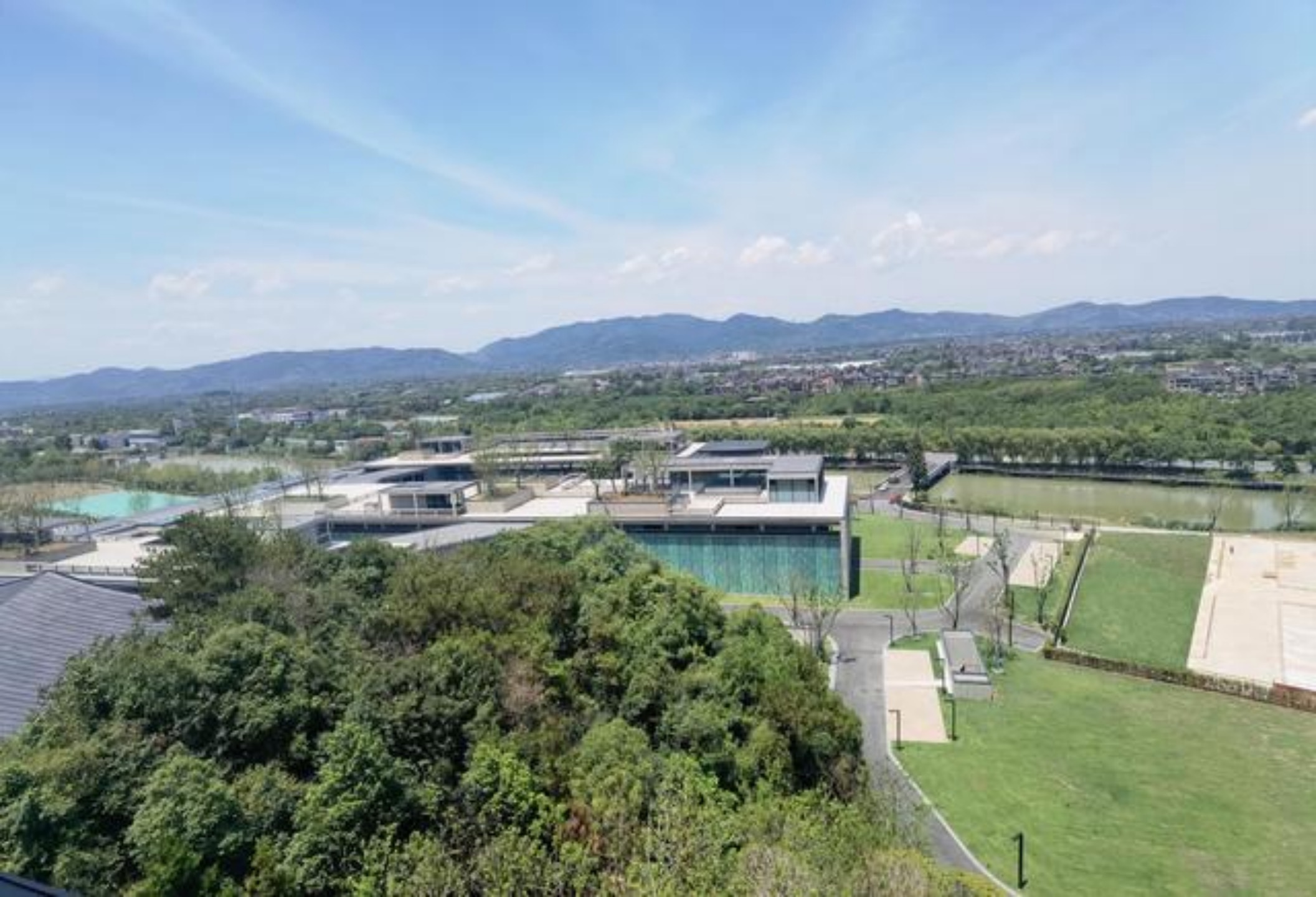 走進(jìn)杭州國家版本館，感受宋韻藏書樓