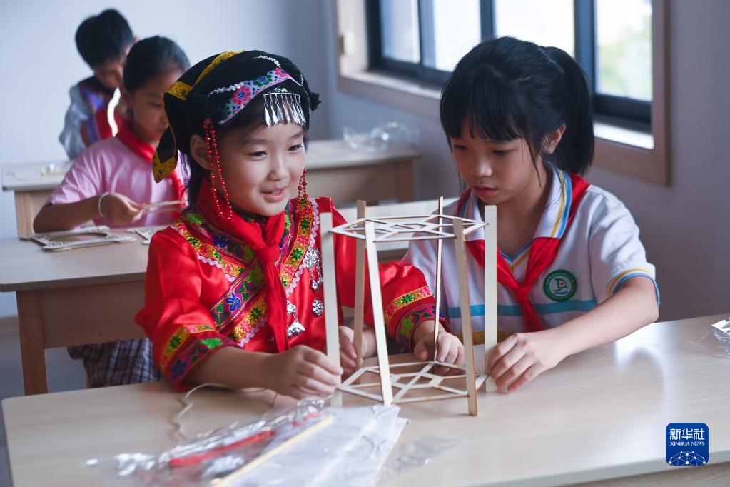 浙江湖州：中秋月圓 共話民族情