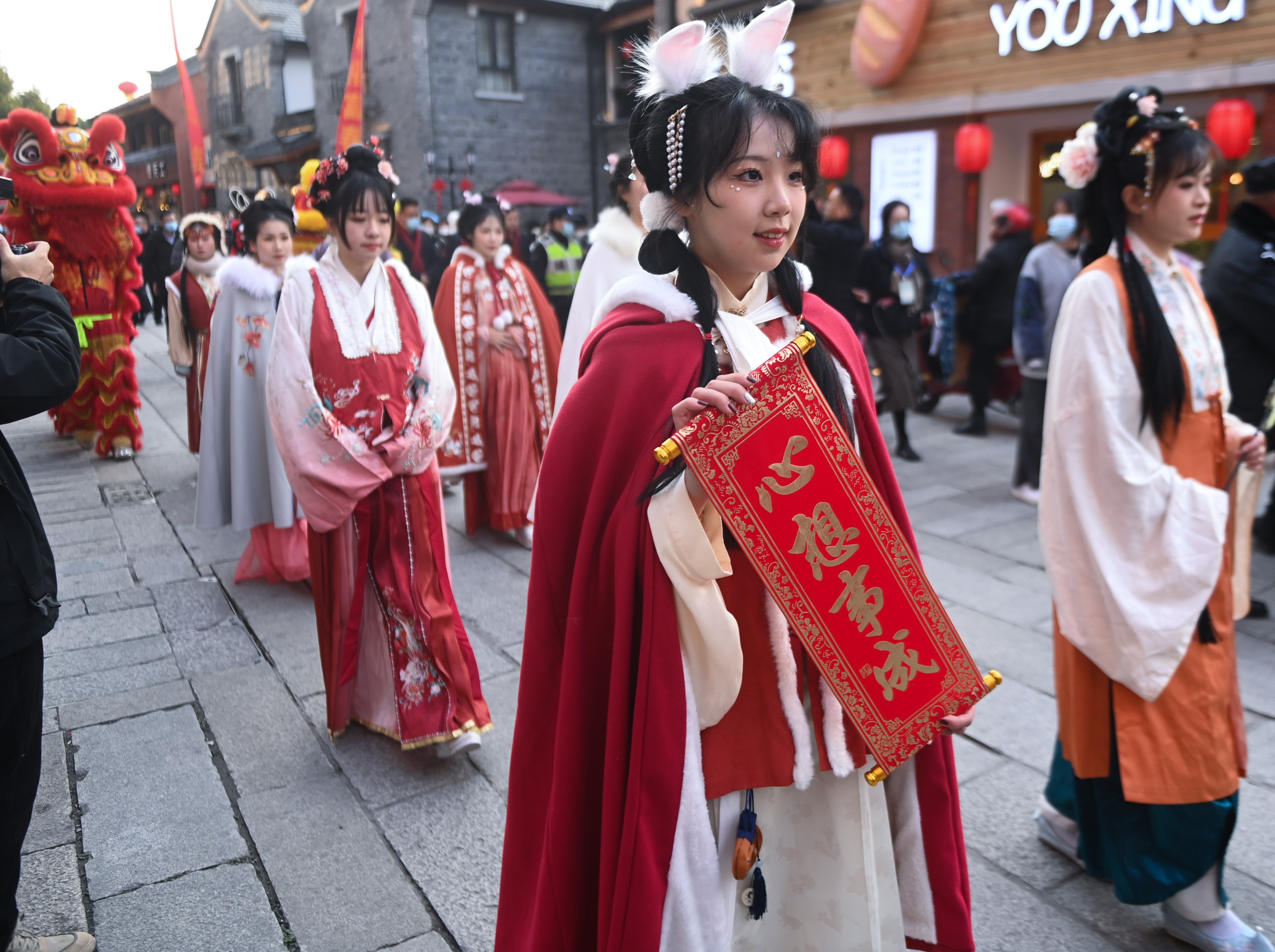 千年古鎮(zhèn)開啟“迎新春”年俗大戲