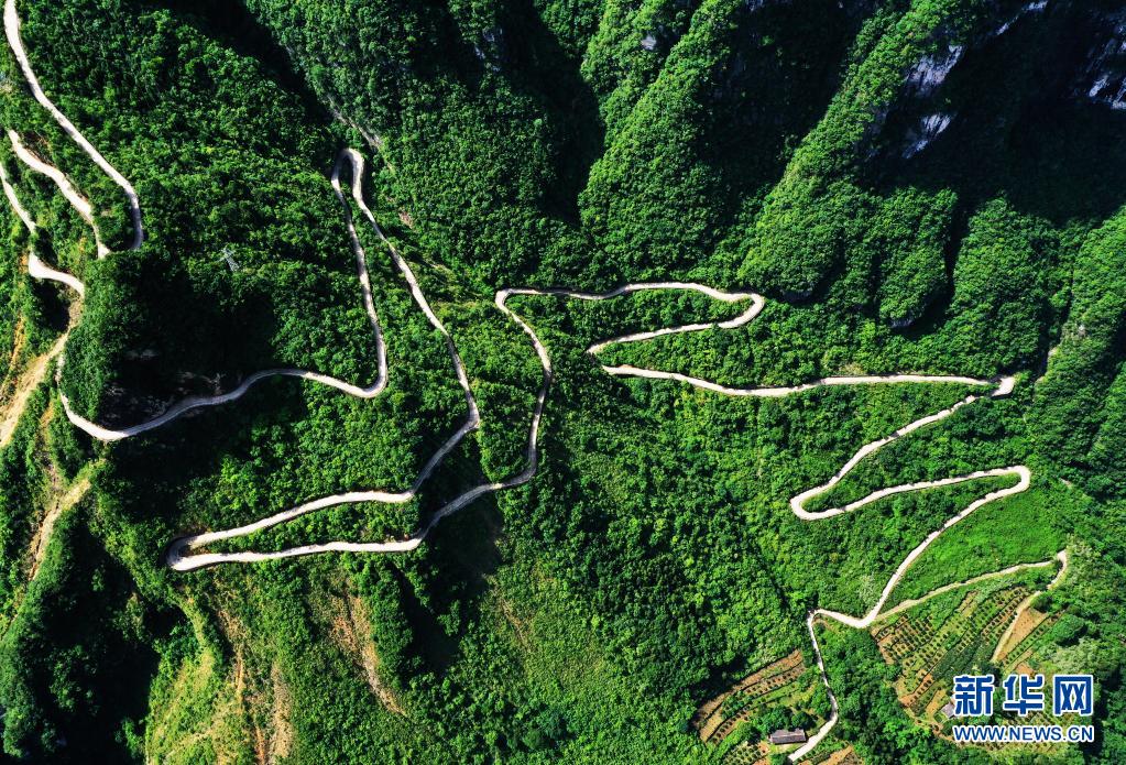 不斷把人民對(duì)美好生活的向往變成現(xiàn)實(shí)——從全國兩會(huì)看民生新圖景